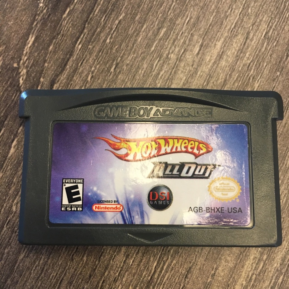 Nintendo Game Boy Advanced Hot Wheels All Out.